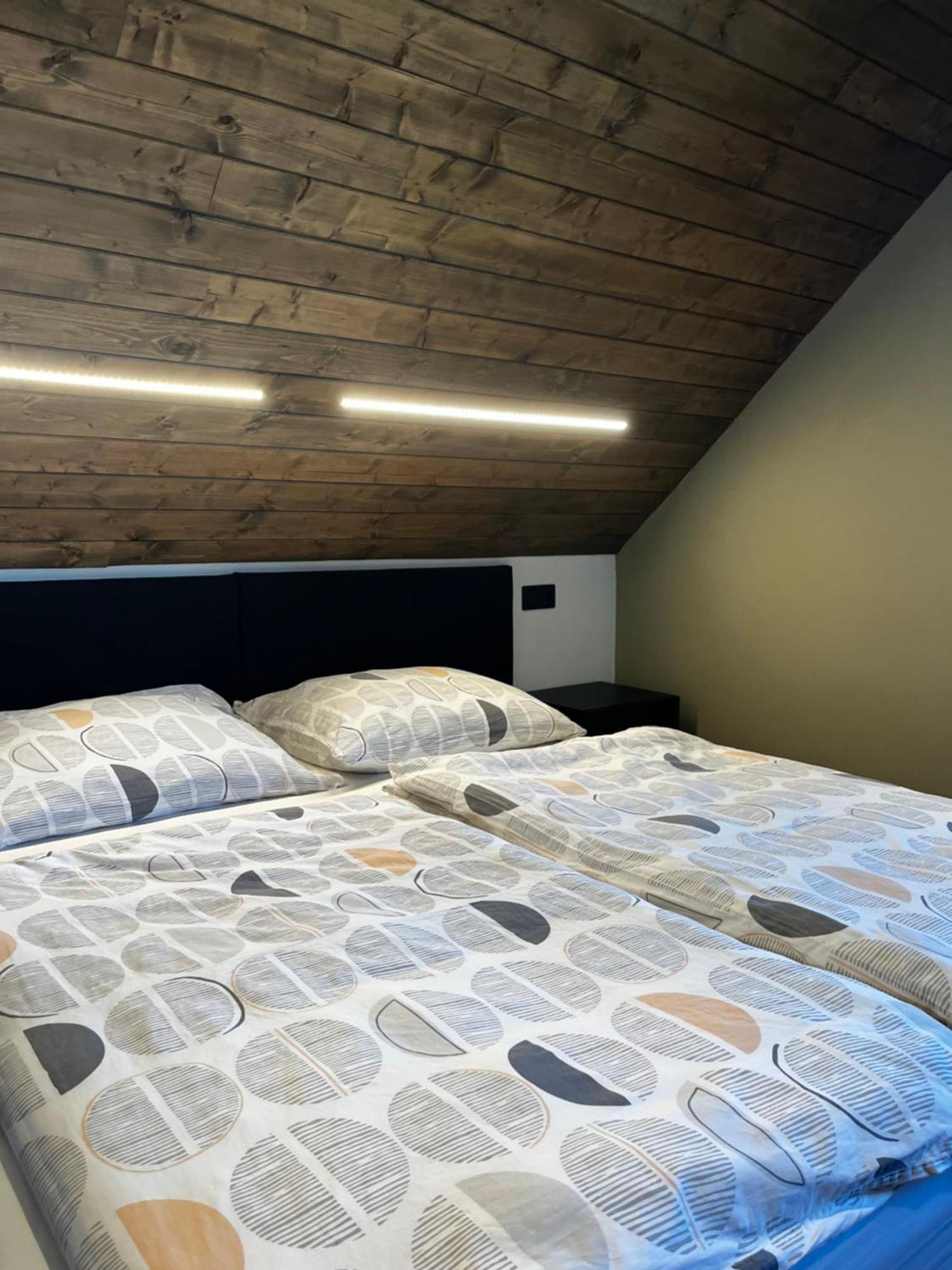Apartmany Vlachovice Eksteriør billede